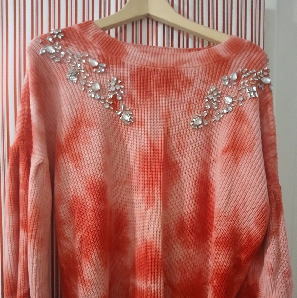 Pre-owned tye dye sweater  with rhinestones size large